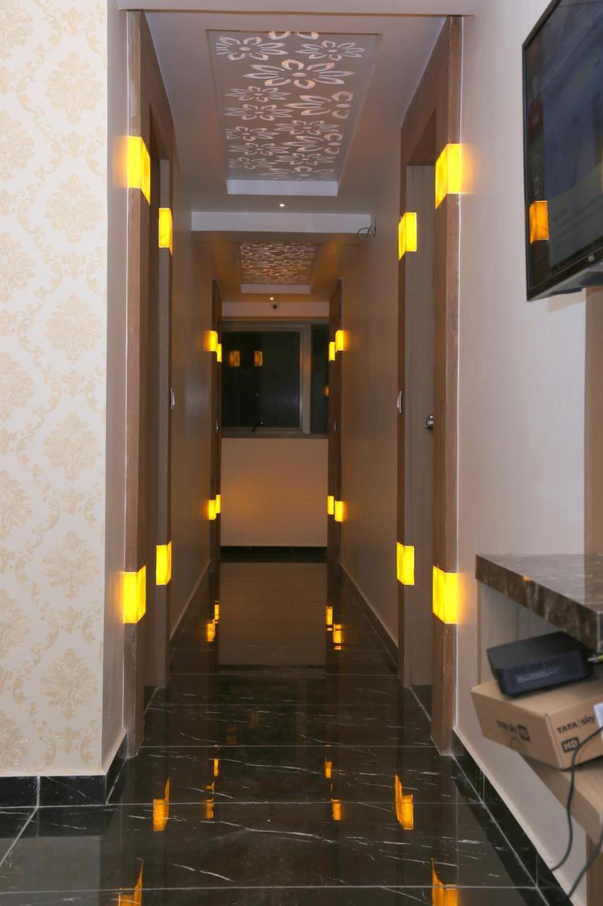 Hotel Royal King By Sky Stays Ahmedabad Exterior photo