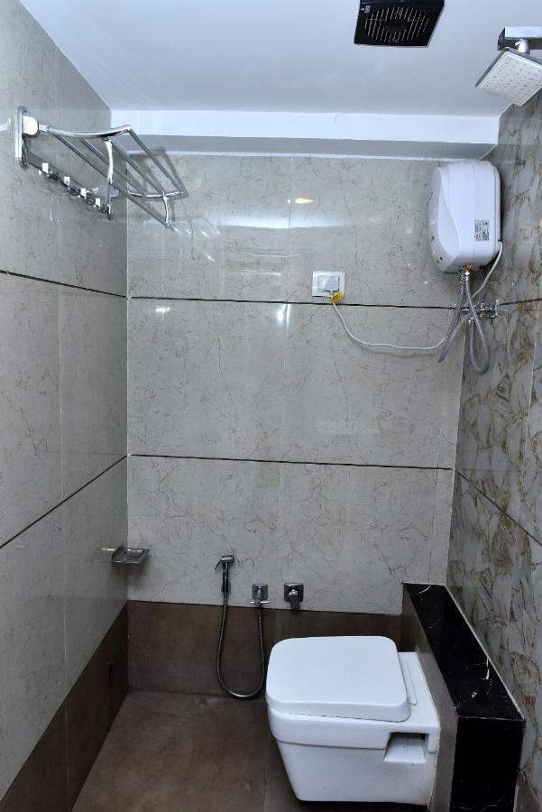 Hotel Royal King By Sky Stays Ahmedabad Exterior photo